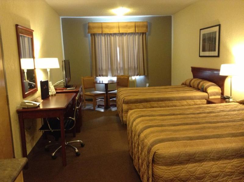 Lakeview Inns & Suites - Fort Nelson Zewnętrze zdjęcie